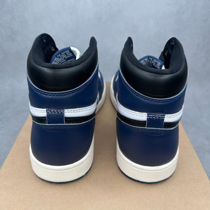 Jordan 1 Retro High OG Midnight Navy *pre-owned* SIZE 8.5