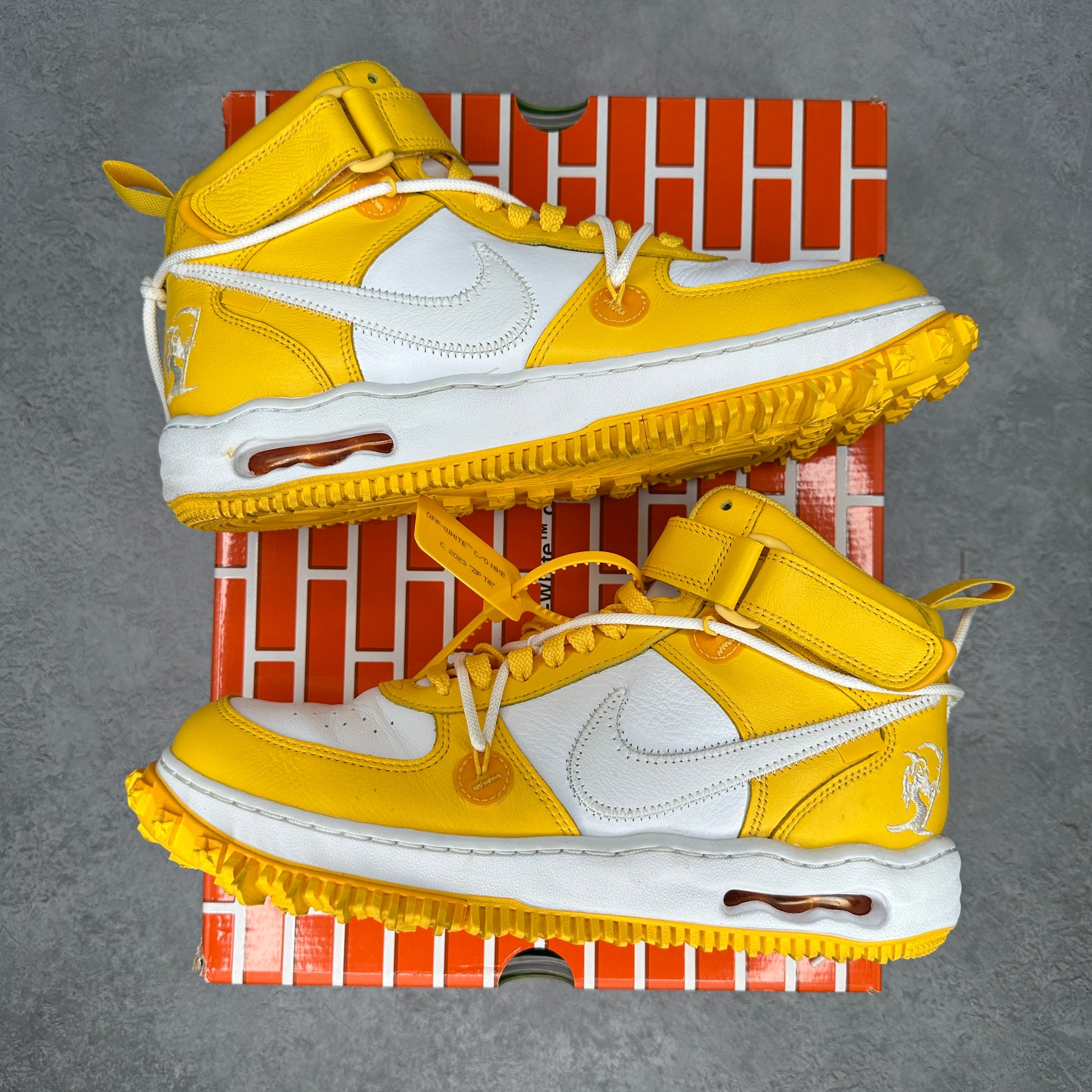 Nike Air Force 1 Mid SP Off-White Varsity Maize *pre-owned* SIZE 11