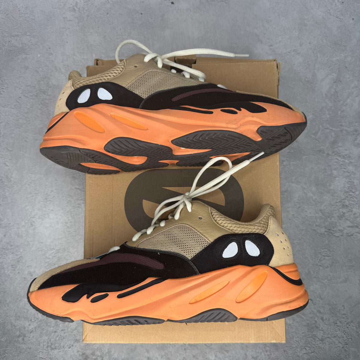 adidas Yeezy Boost 700 Enflame Amber *pre-owned* SIZE 10.5