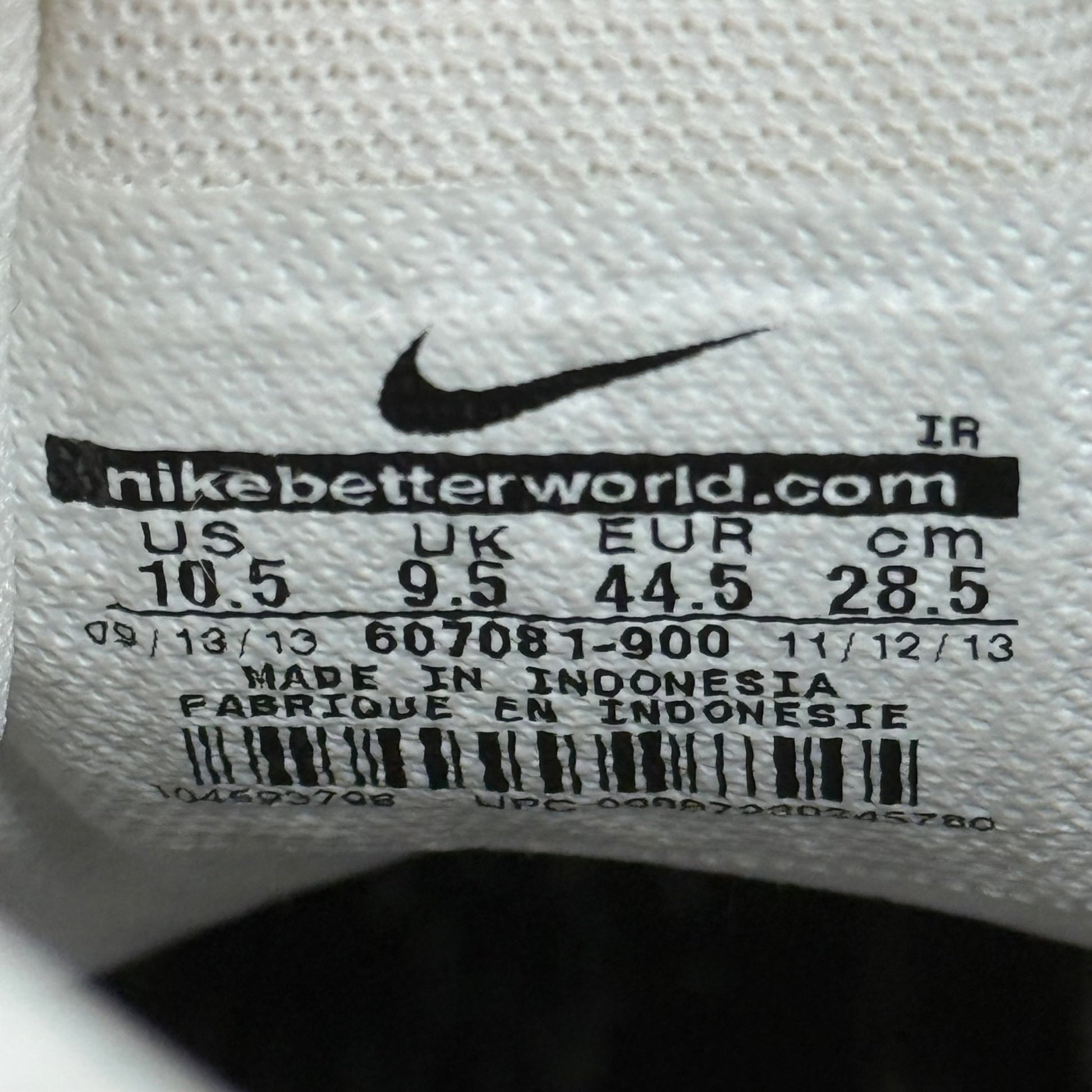 Nike Air Trainer 1 Super Bowl Hologram *pre - owned* SIZE 10.5 - Kicks Collective PA - Nike - 607081-900 - Men's Shoes - 10.5M/12W - Pre - Owned