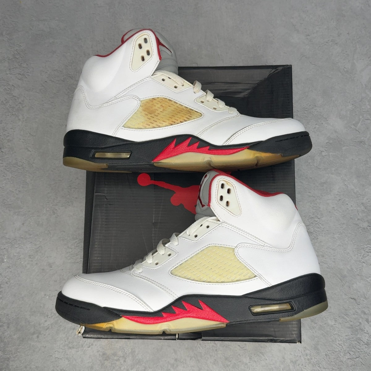 Jordan 5 Retro Fire Red (2013) - Image 1