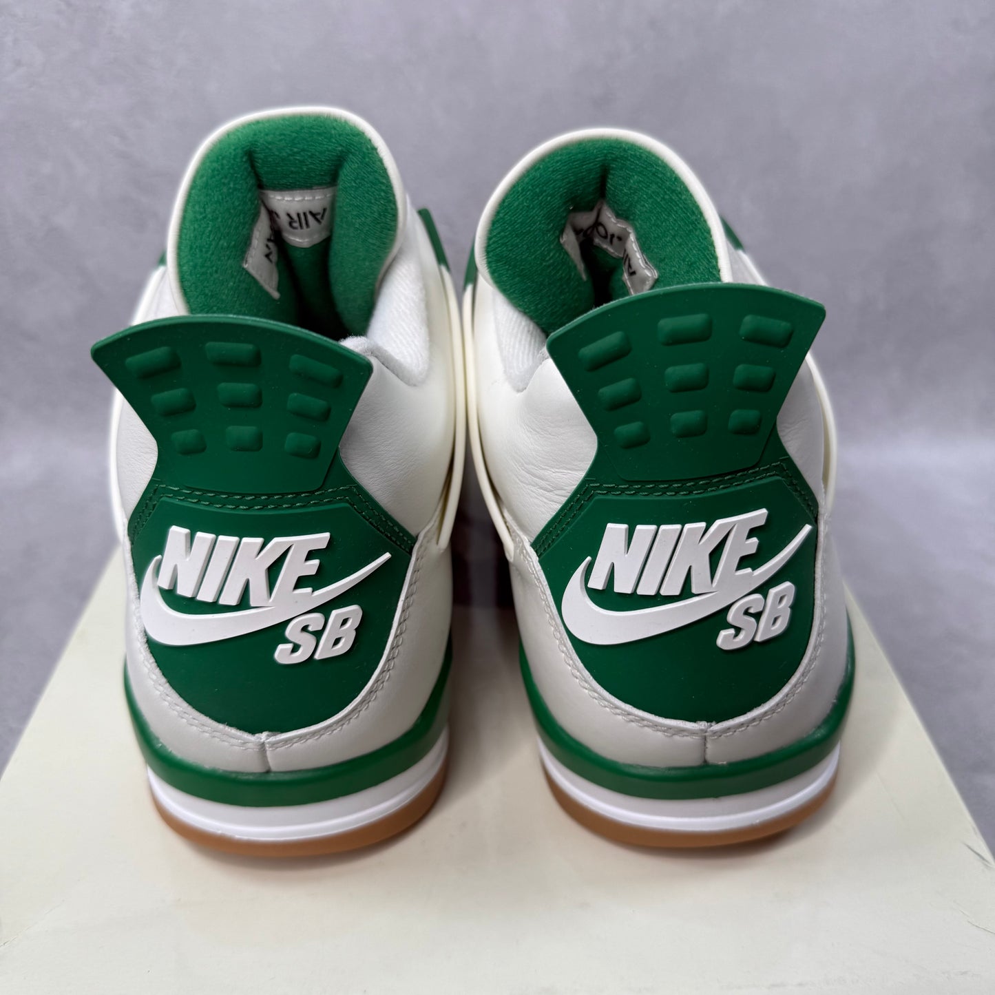 Jordan 4 Retro SB Pine Green