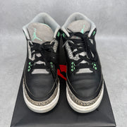 Jordan 3 Retro Green Glow (GS) *pre-owned* SIZE 5Y