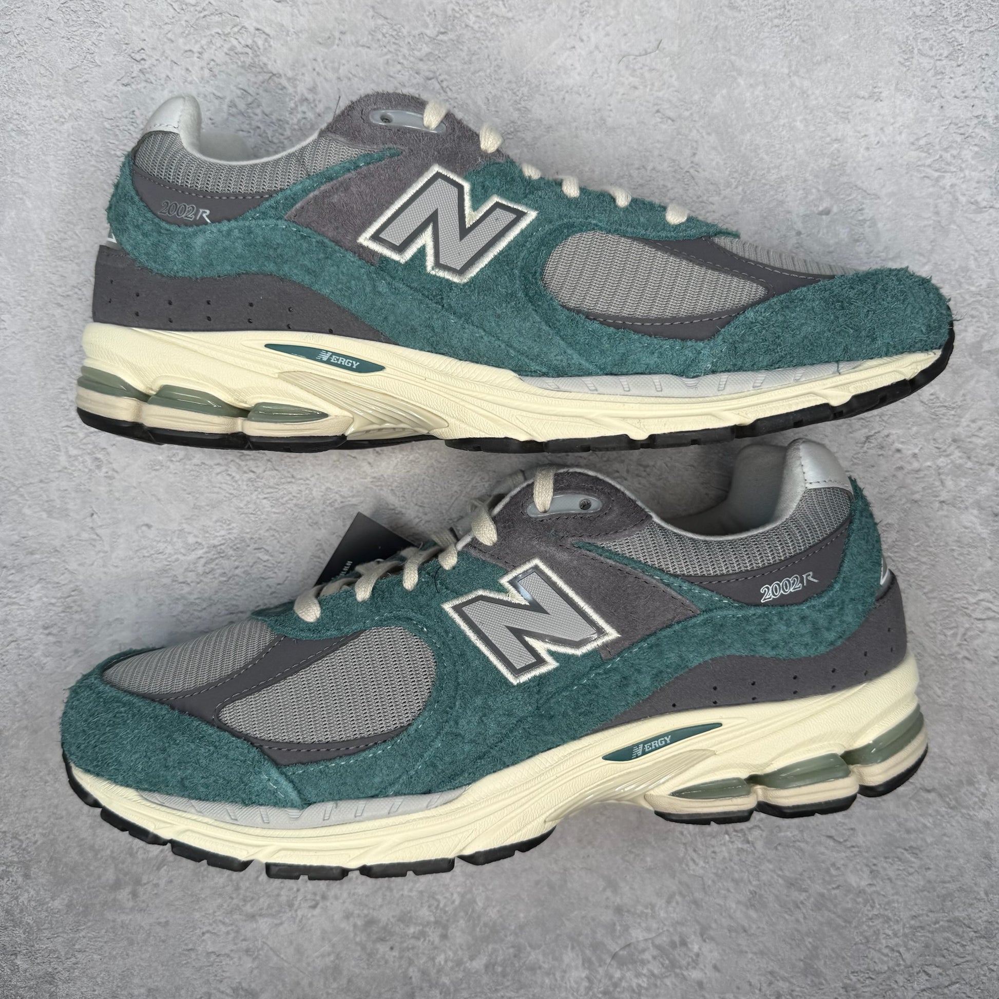 New Balance 2002R New Spruce Magnet *pre - owned* SIZE 10 - Kicks Collective PA - New Balance - M2002REM - Men's Shoes - 10M/11.5W - Pre - Owned