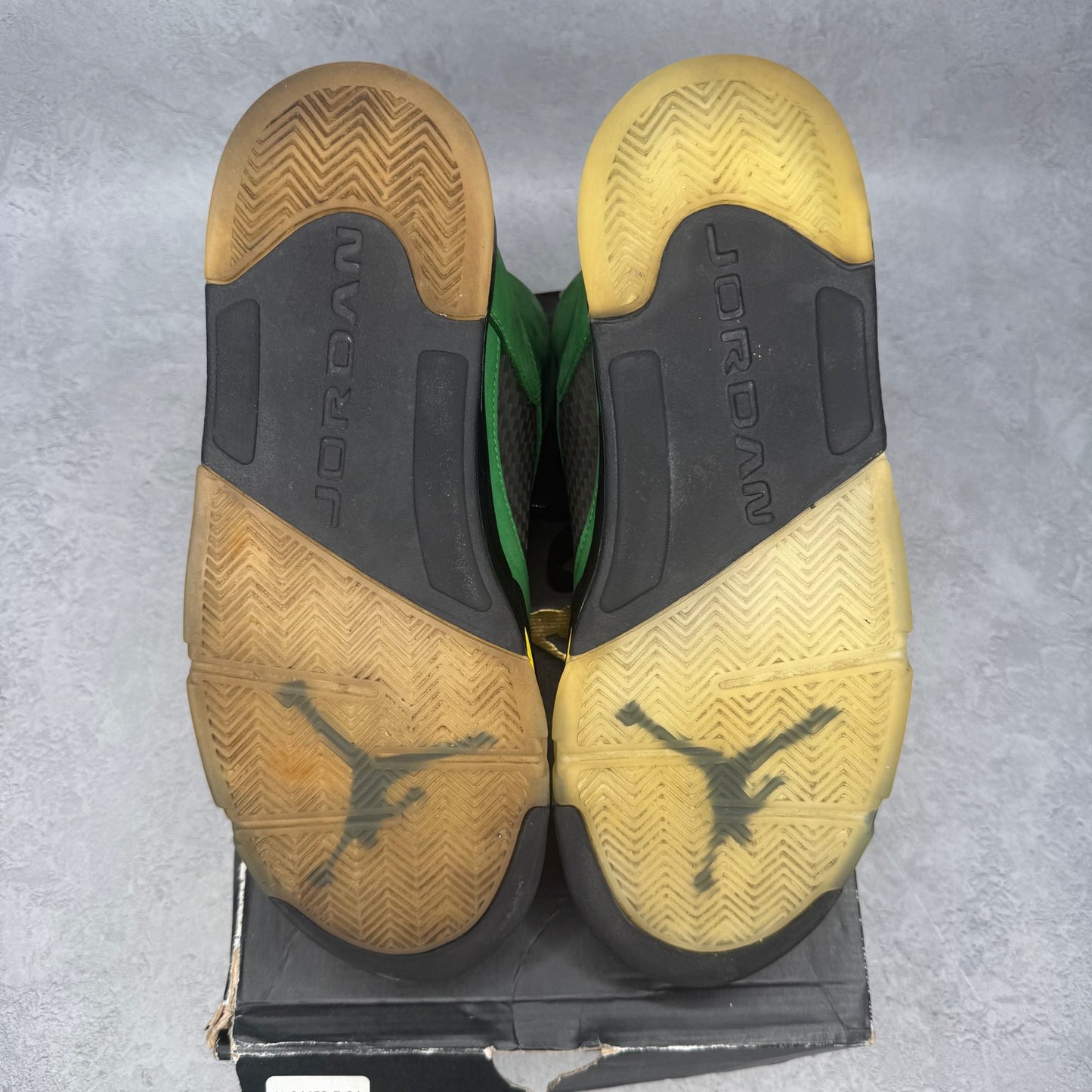 Jordan 5 Retro SE Oregon *pre - owned* SIZE 12 - Kicks Collective PA - Jordan - CK6631-307 - Men's Shoes - 12M/13.5W - Pre - Owned - Replacement Box
