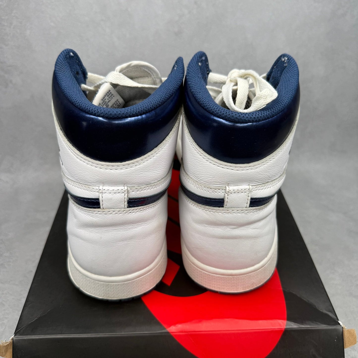Jordan 1 High Metallic Navy 2016 *pre - owned* SIZE 11 - Kicks Collective PA - Jordan - 555088-106 - Men's Shoes - 11M/12.5W - Pre - Owned