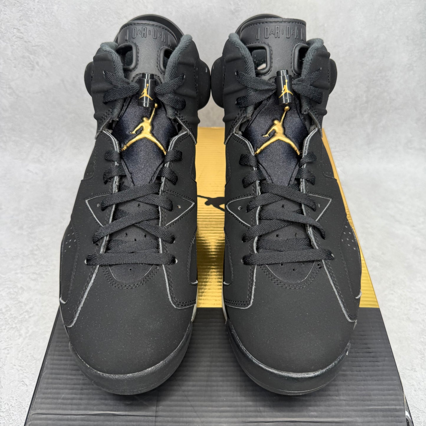 Jordan 6 Retro DMP (2020) *pre-owned* SIZE 10.5