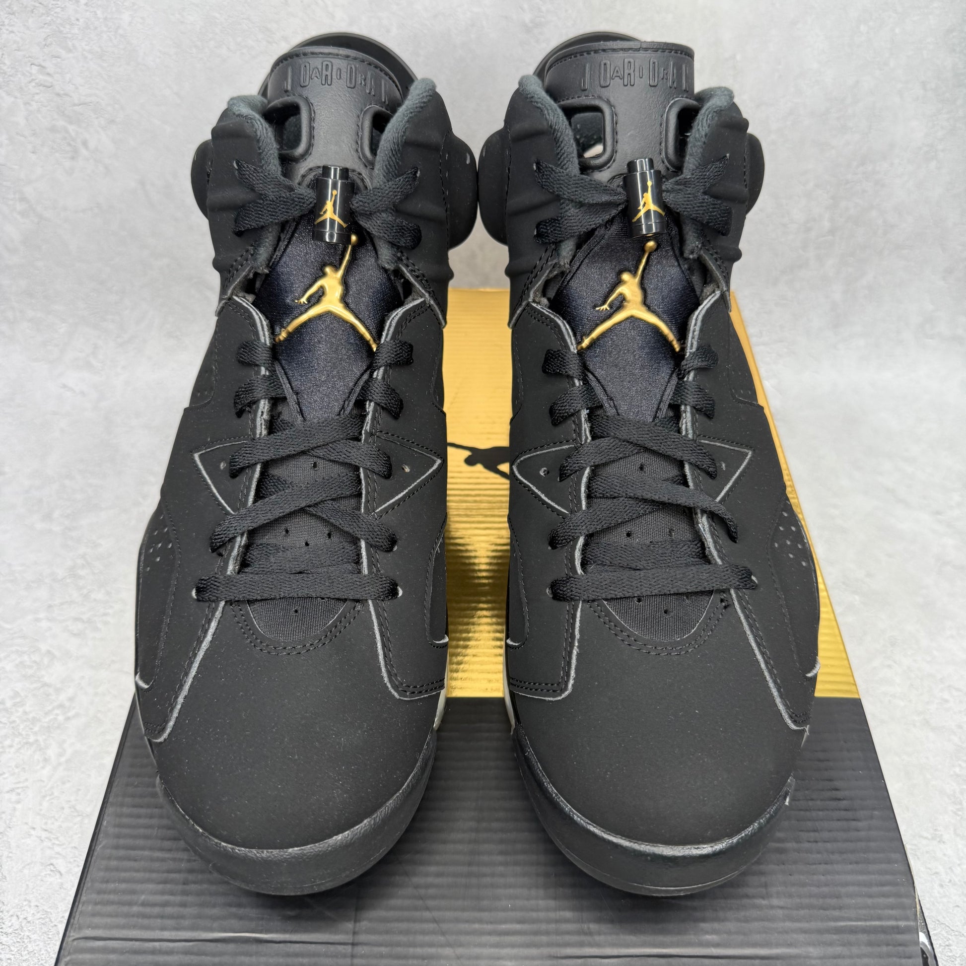 Jordan 6 Retro DMP (2020) *pre-owned* SIZE 10.5