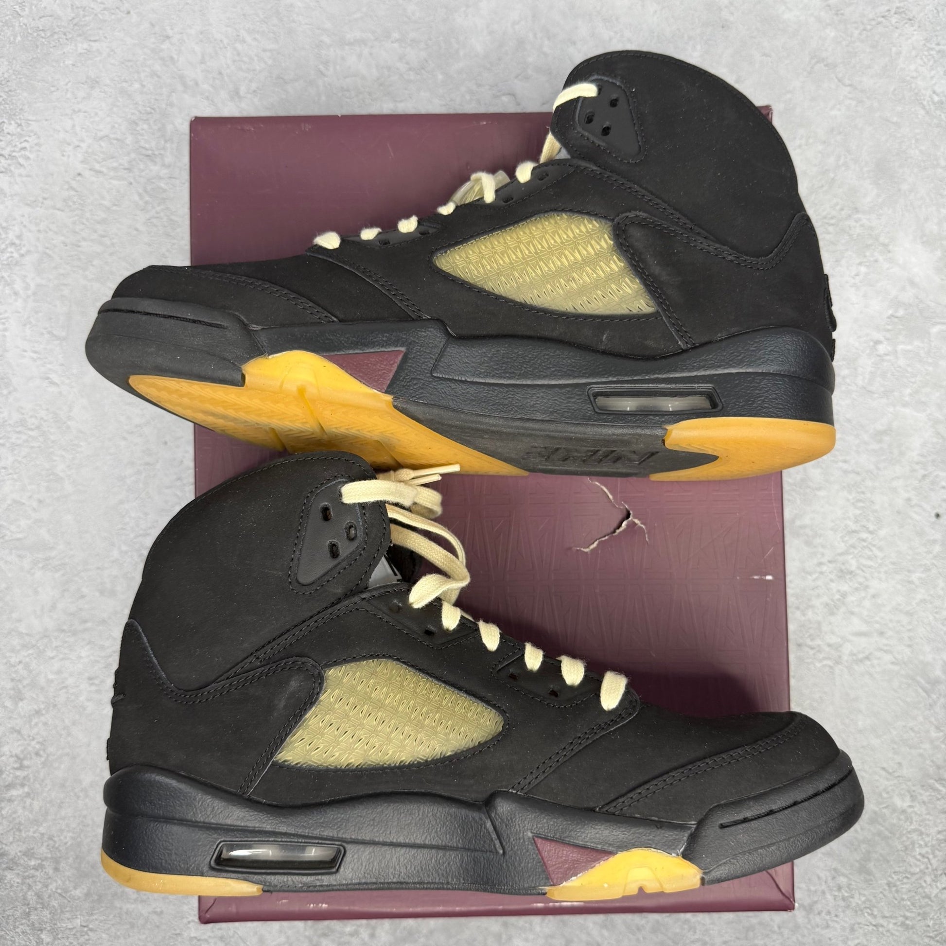 Jordan 5 Retro A Ma Maniére Dusk *pre - owned* SIZE 8.5 - Kicks Collective PA - Jordan - FD1330 - 001 - Men's Shoes - 8.5M/10W - Pre - Owned