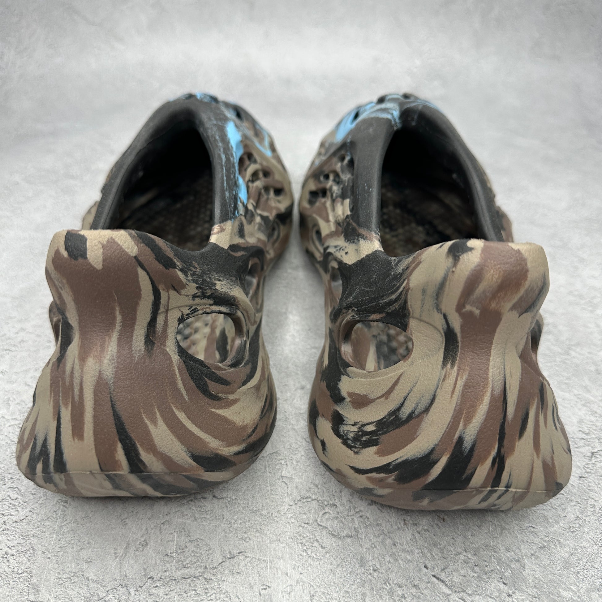 adidas Yeezy Foam RNR MX Cinder *pre-owned* SIZE 12