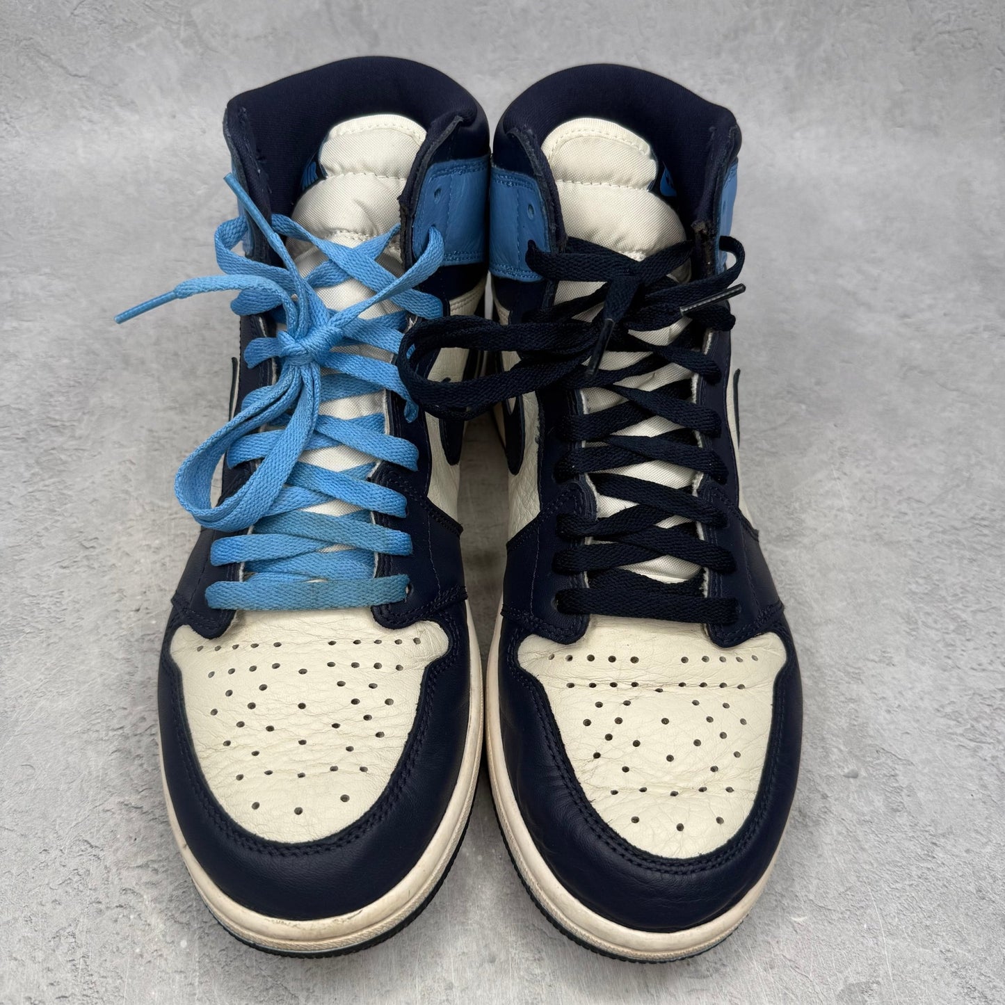 Jordan 1 Retro High Obsidian *pre - owned* SIZE 11 - Kicks Collective PA - Jordan - 555088-140 - Men's Shoes - 11M/12.5W - Pre - Owned - No Box