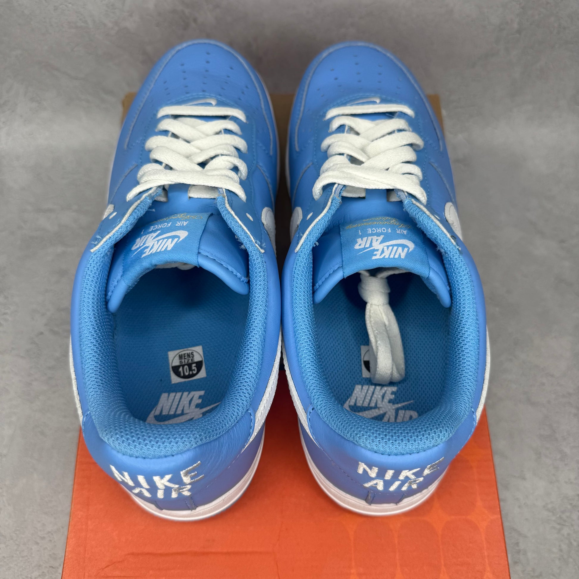 Nike Air Force 1 Low '07 Retro Color of the Month University Blue *pre-owned* SIZE 10.5