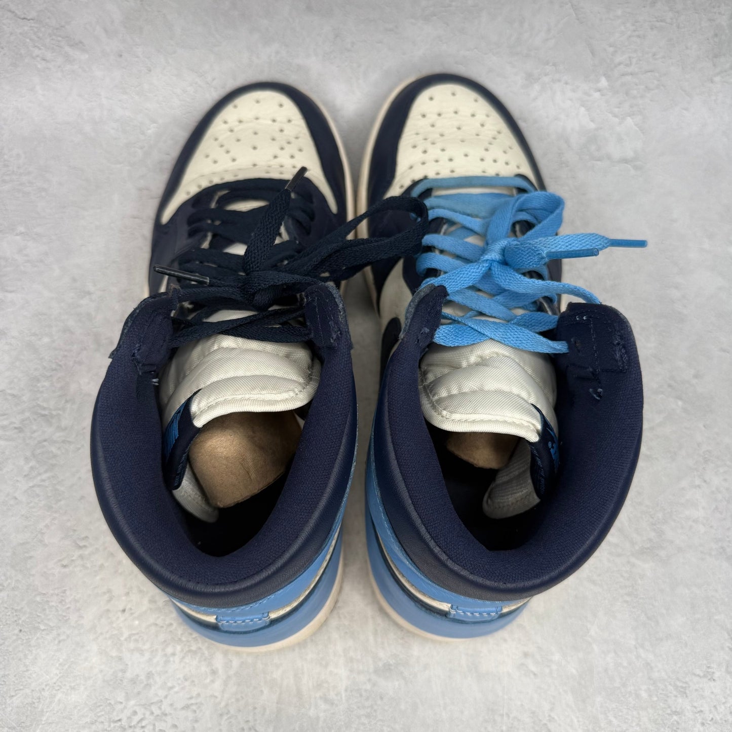 Jordan 1 Retro High Obsidian *pre - owned* SIZE 11 - Kicks Collective PA - Jordan - 555088-140 - Men's Shoes - 11M/12.5W - Pre - Owned - No Box