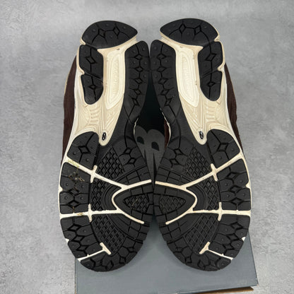 New Balance 2002R Gore-Tex Black Coffee *pre-owned* SIZE 11