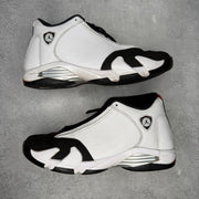 Jordan 14 Retro Black Toe (2024) *pre-owned* SIZE 11