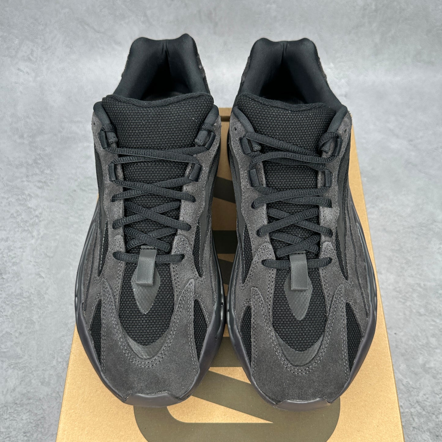 adidas Yeezy Boost 700 V2 Vanta