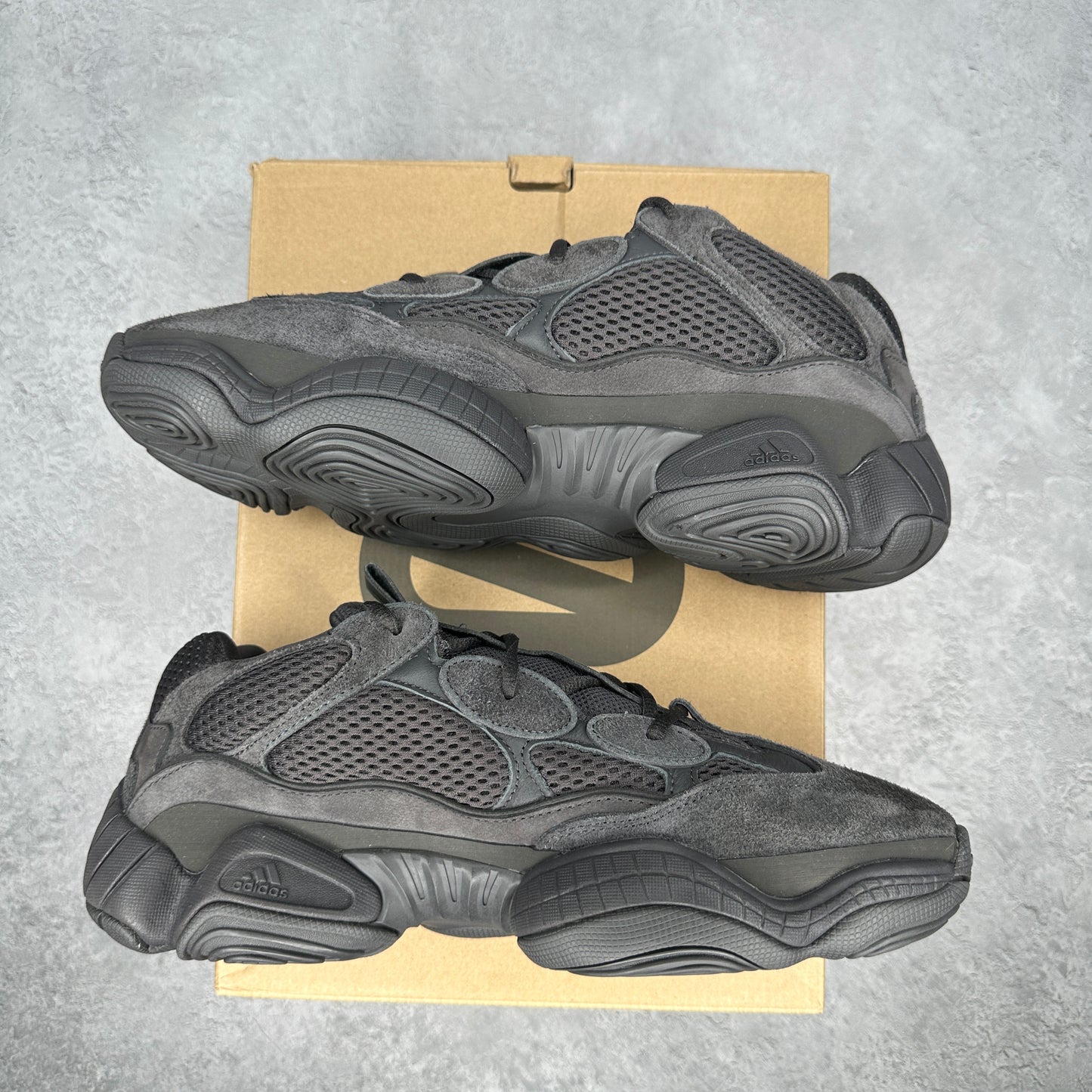 adidas Yeezy 500 Utility Black *pre-owned* SIZE 11.5