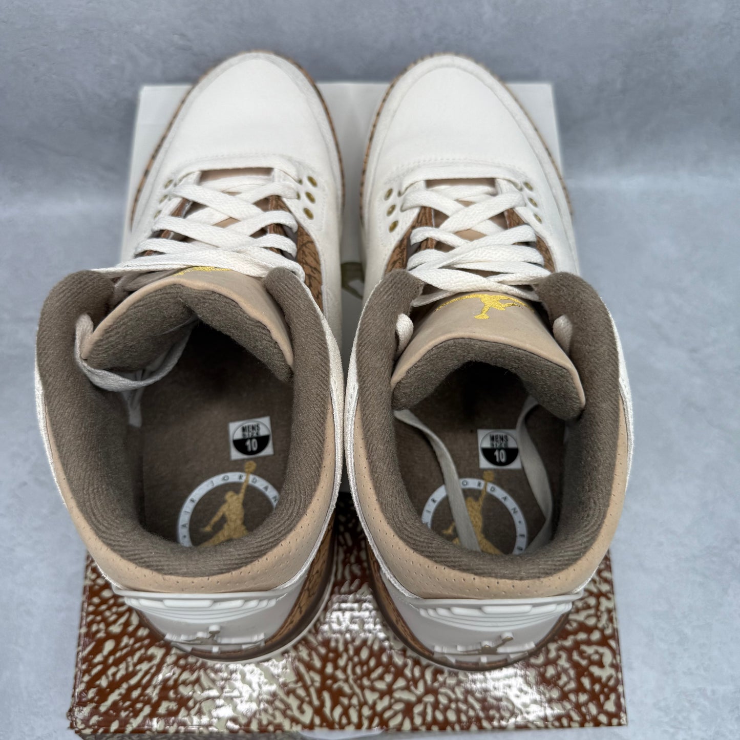 Jordan 3 Retro Palomino *pre-owned* SIZE 10