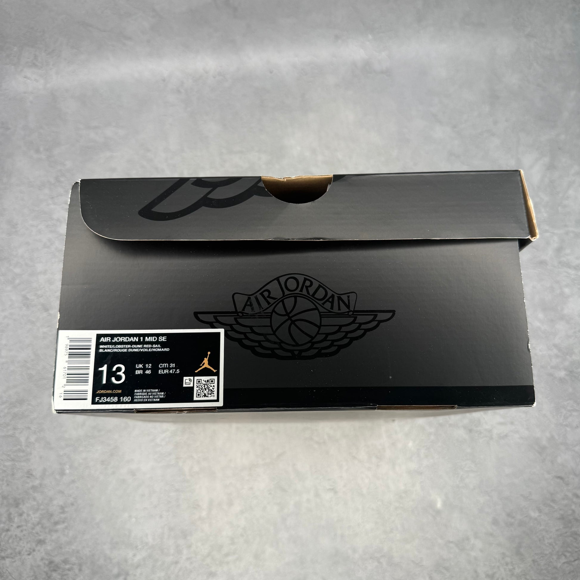 Jordan 1 Mid SE Dune Red *pre-owned* SIZE 13