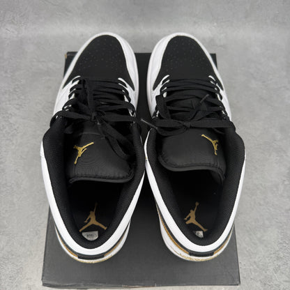 Jordan 1 Low White Black Metallic Gold Swoosh *pre-owned* SIZE 13