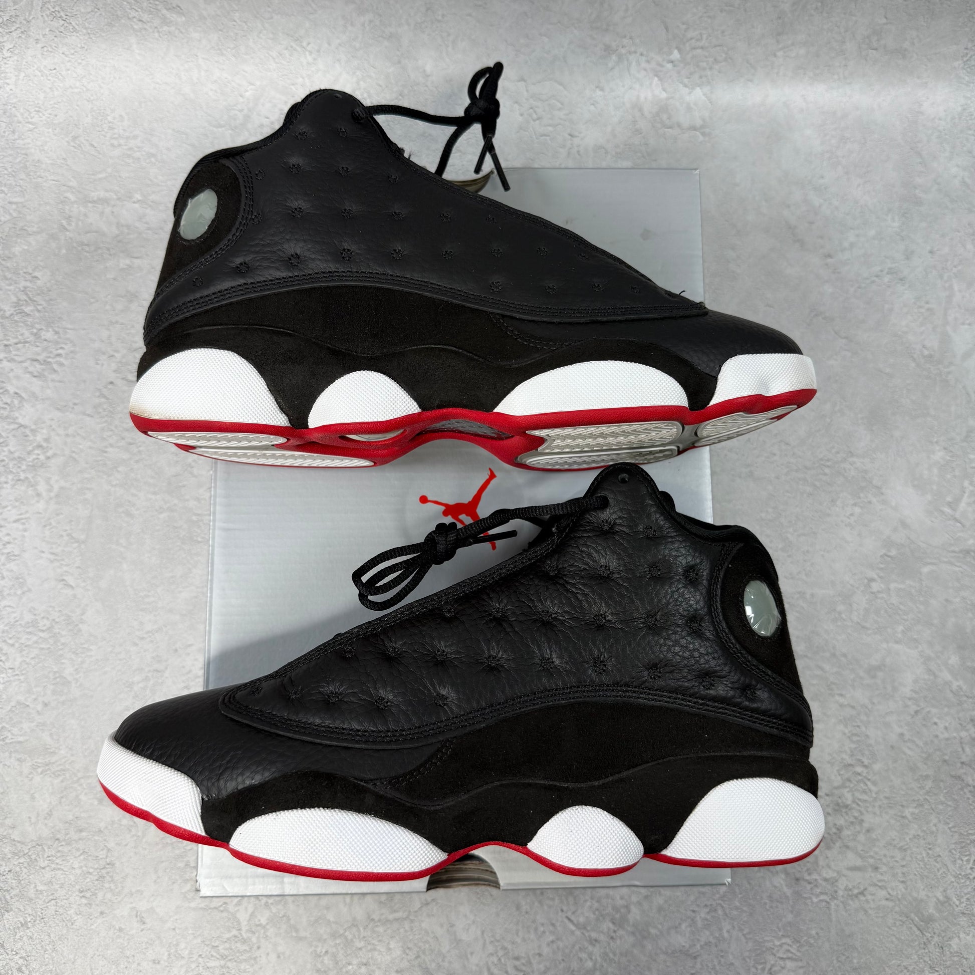 Jordan 13 Retro Playoffs (2023) *pre-owned* SIZE 9