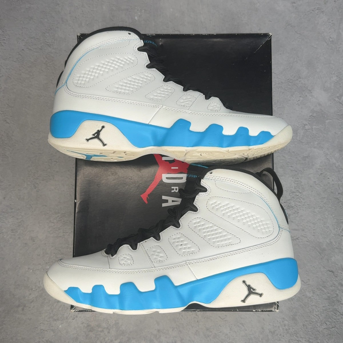 Jordan 9 Retro Powder Blue (2024) 9 (Pre-Owned) - front