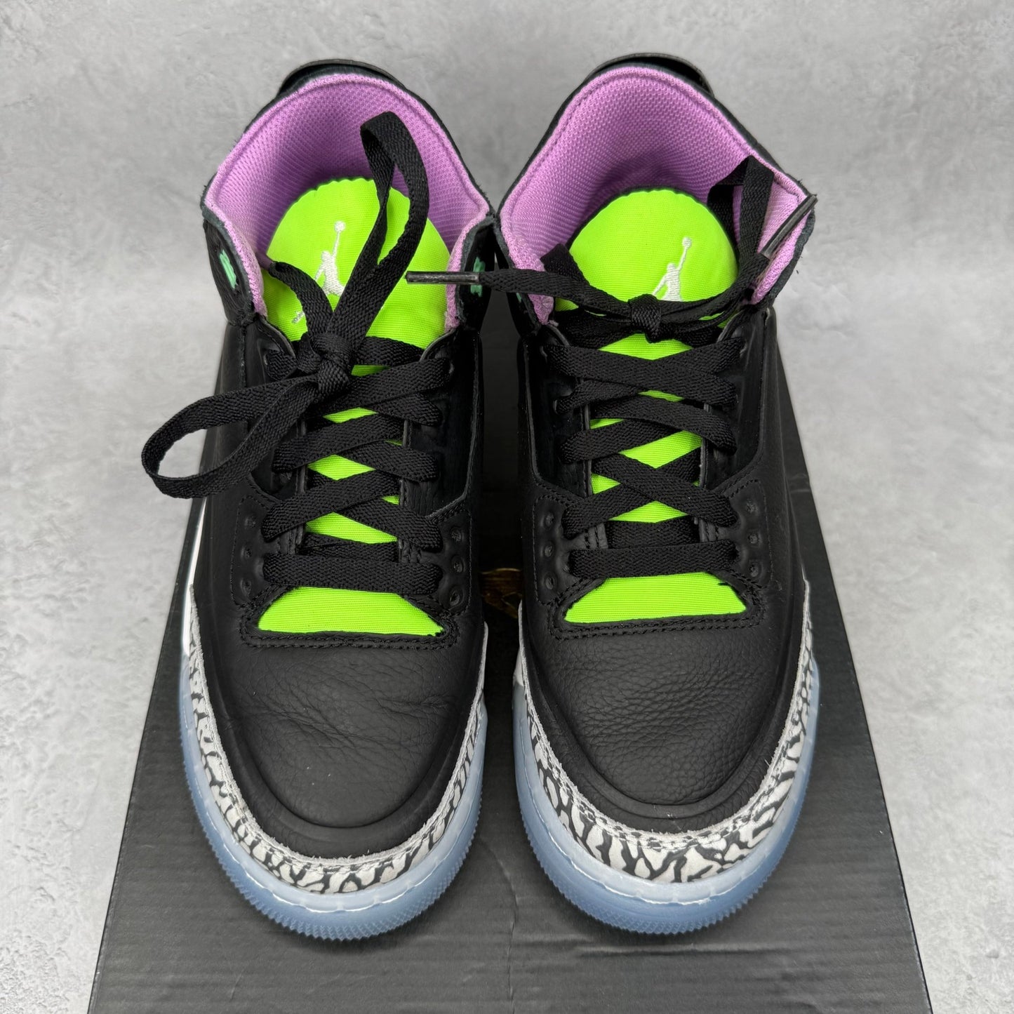 Jordan 3 Retro Electric Green (GS) *pre - owned* SIZE 6Y - Kicks Collective PA - Jordan - DA2304-003 - Kid's Shoes - 6Y - Pre - Owned