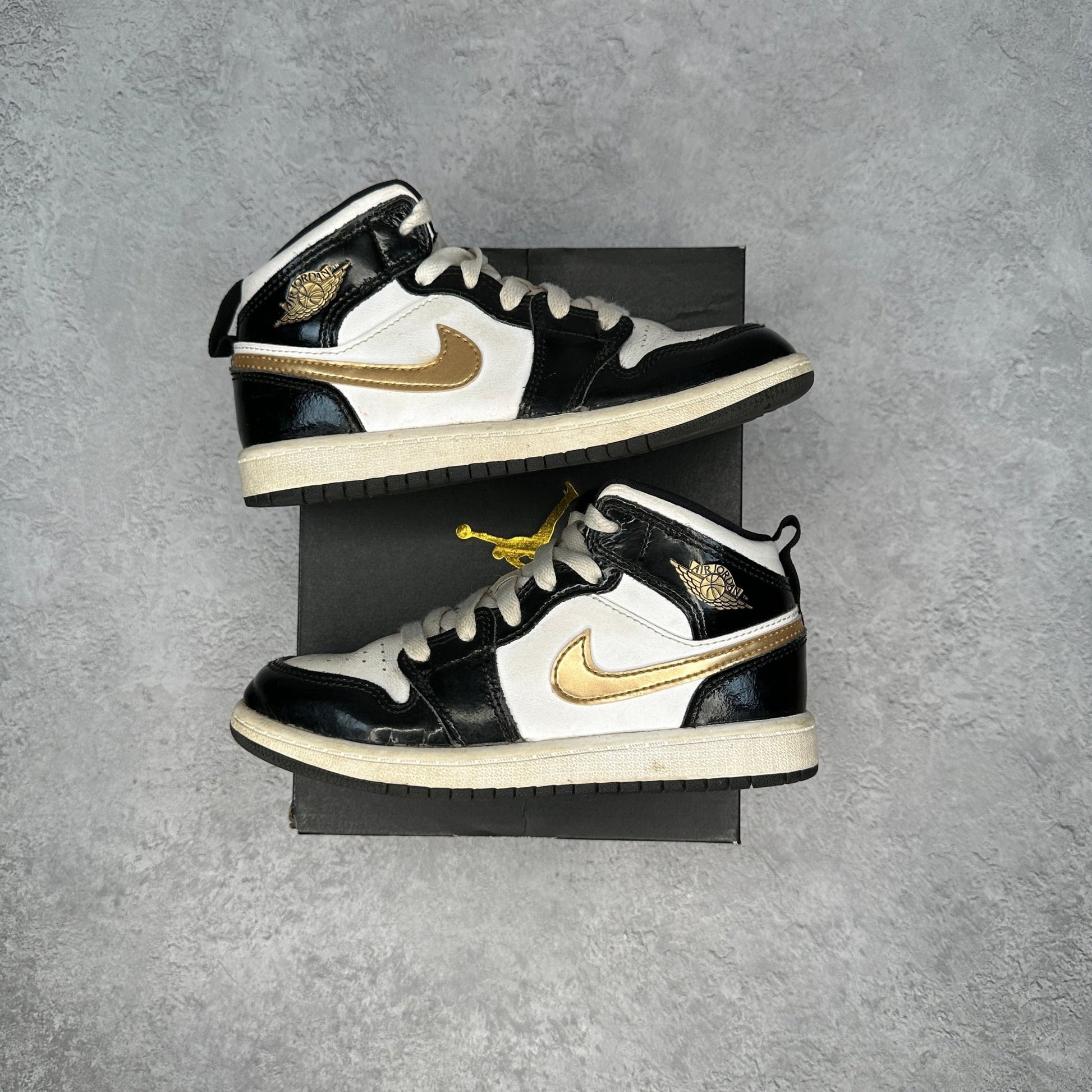 Jordan 1 Mid Patent Black White Gold (PS) *pre - owned* SIZE 1Y - Kicks Collective PA - Jordan - BQ6932 - 007 - Toddler's - 1Y - Pre - Owned