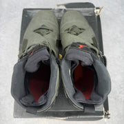 Jordan 8 Retro Take Flight Undefeated pre-owned size 10
