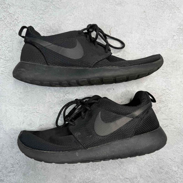 Nike Roshe Run Triple Black (Women's) *pre-owned* SIZE 7.5W