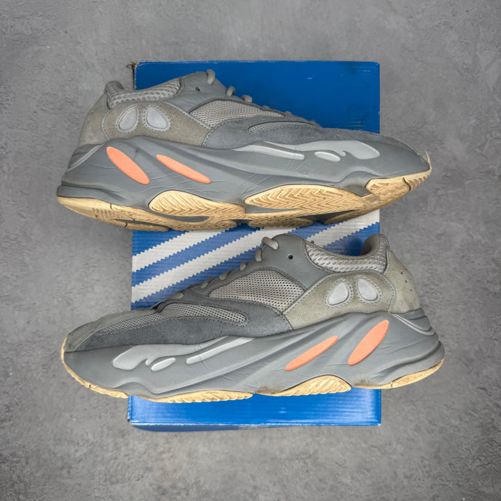 adidas Yeezy Boost 700 Inertia *pre-owned* SIZE 9