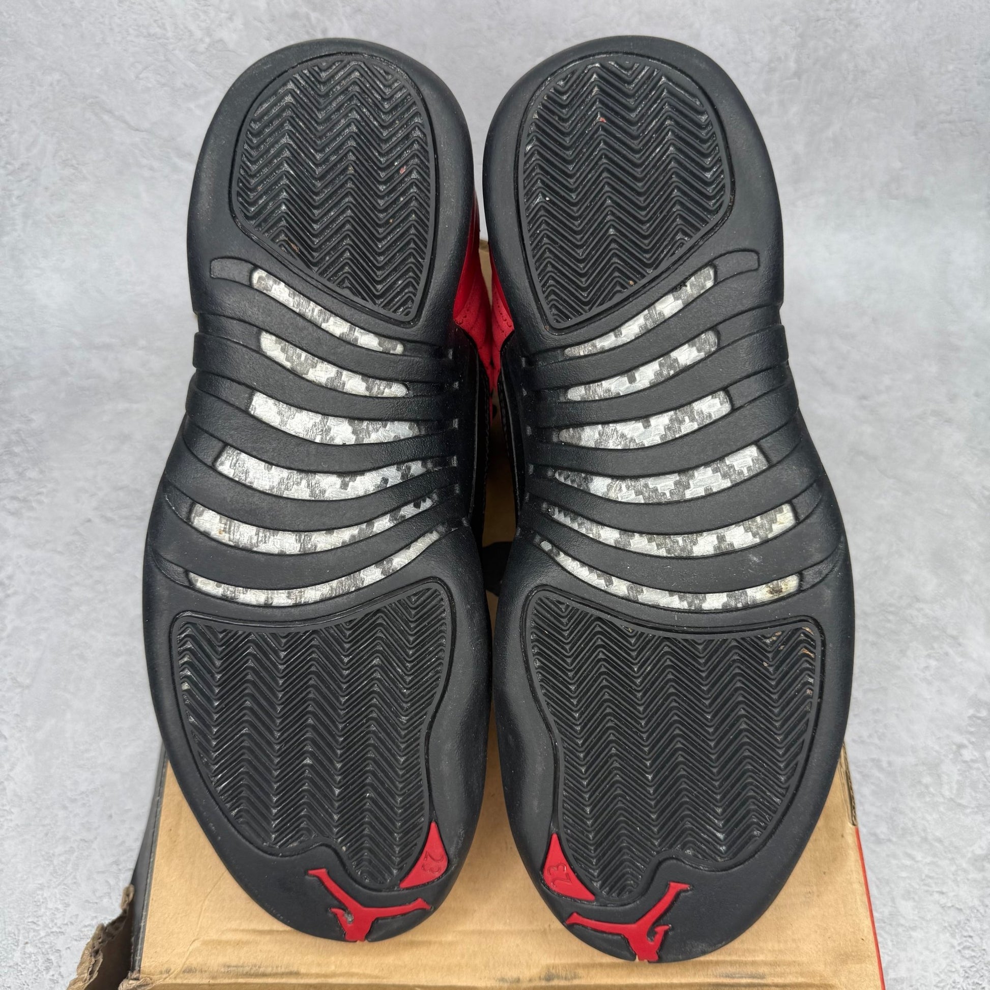 Jordan 12 Retro Reverse Flu Game *pre - owned* SIZE 9 - Kicks Collective PA - Jordan - CT8013 - 602 - Men's Shoes - 9M/10.5W - Pre - Owned