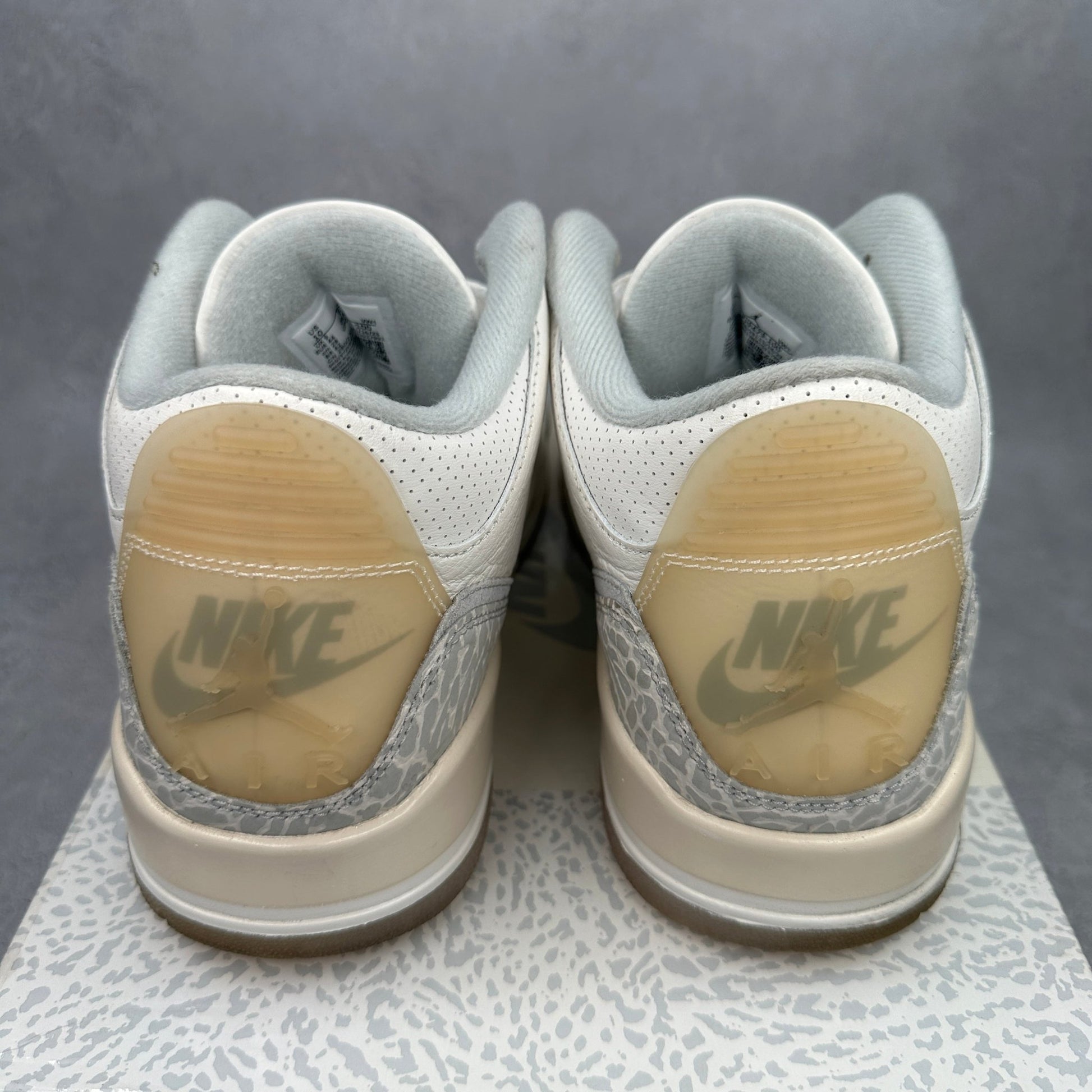 Jordan 3 Retro Craft Ivory *pre - owned* SIZE 10 - Kicks Collective PA - Jordan - FJ9479 - 100 - Men's Shoes - 10M/11.5W - Pre - Owned