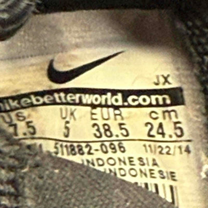 Nike Roshe Run Triple Black (Women's) *pre-owned* SIZE 7.5W