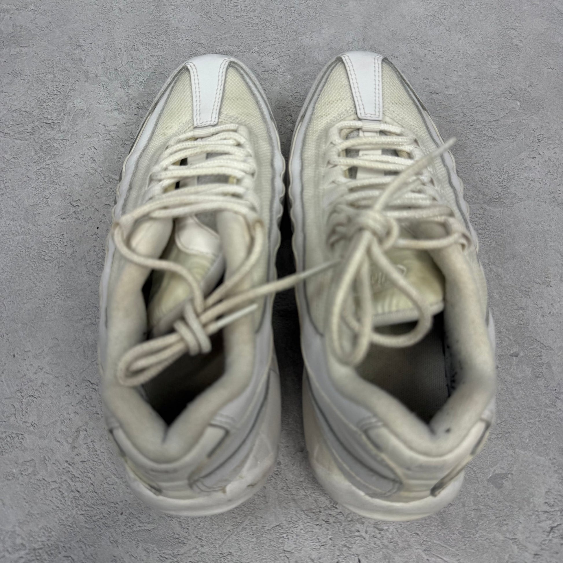 Nike Air Max 95 Recraft Triple White (GS) *pre - owned* SIZE 7Y - Kicks Collective PA - Nike - CJ3906 - 100 - Kid's Shoes - 7Y - Pre - Owned