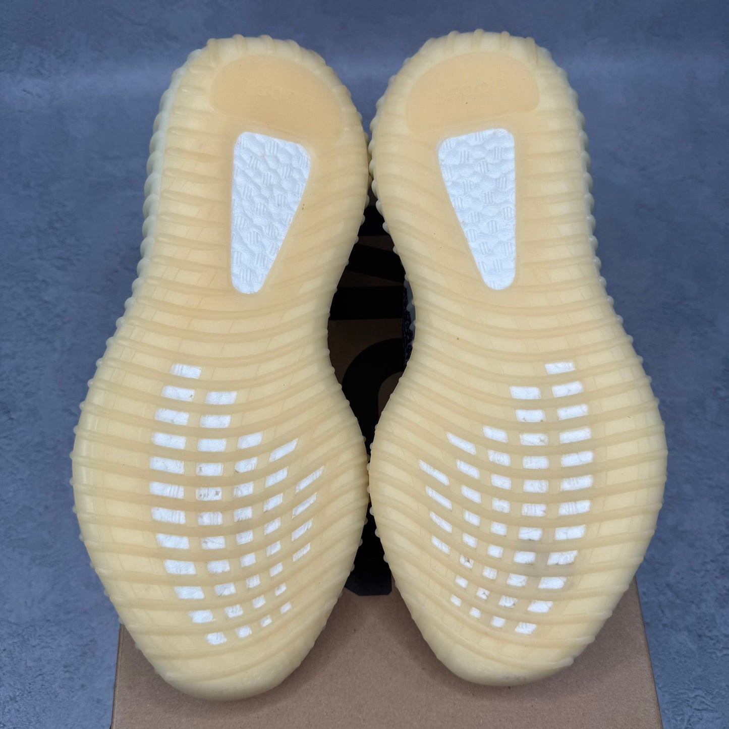 adidas Yeezy Boost 350 V2 Carbon *pre - owned* SIZE 9 - Kicks Collective PA - adidas - FZ5000 - Men's Shoes - 9M/10.5W - Pre - Owned