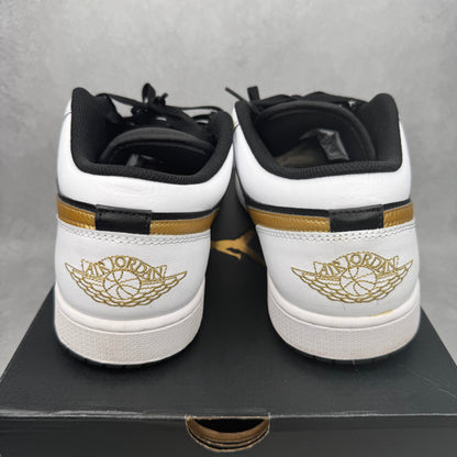 Jordan 1 Low White Black Metallic Gold Swoosh *pre-owned* SIZE 13