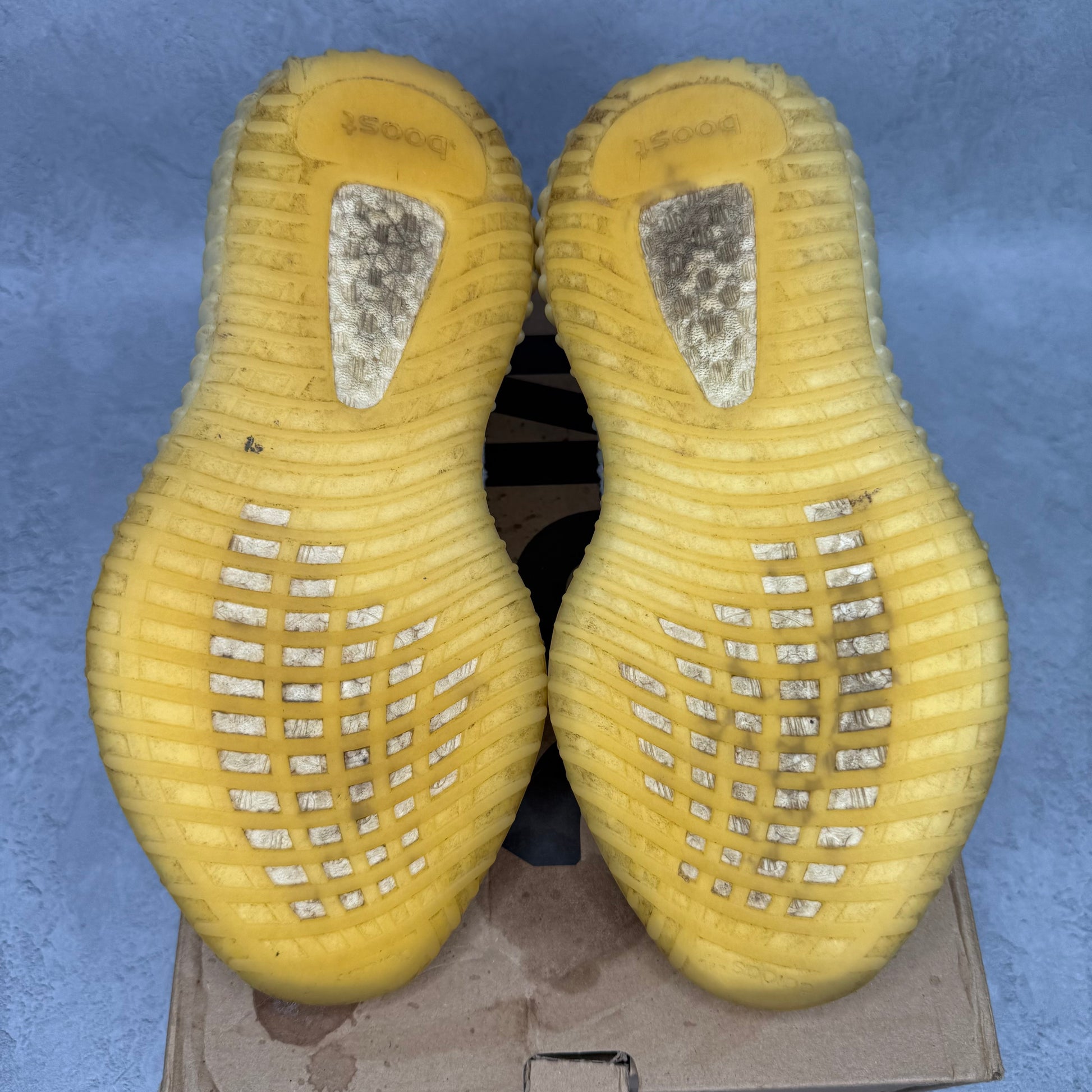 adidas Yeezy Boost 350 V2 Zebra *pre-owned* SIZE 5.5Y