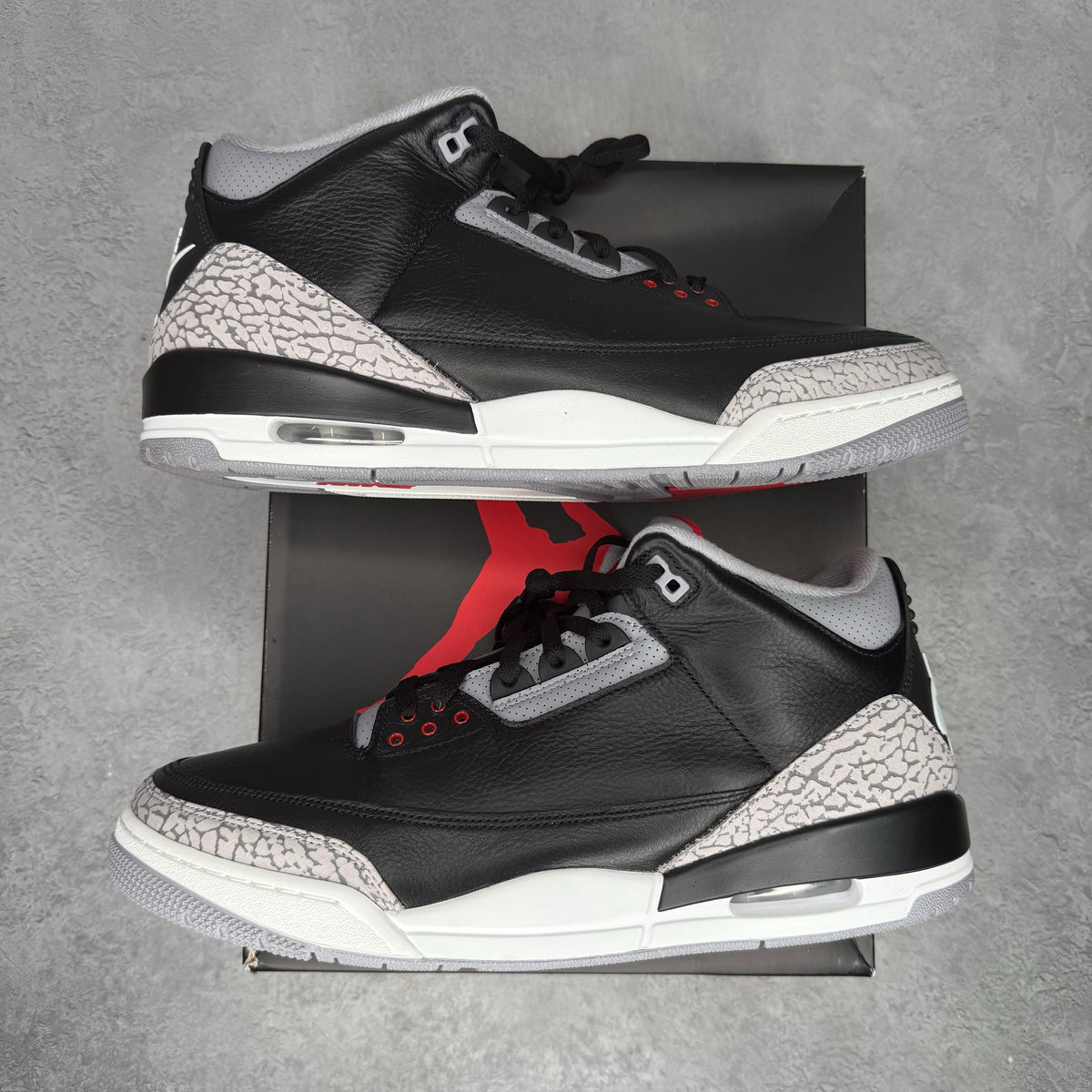Jordan 3 Retro OG Black Cement (2024) VNDS *pre-owned* SIZE 15