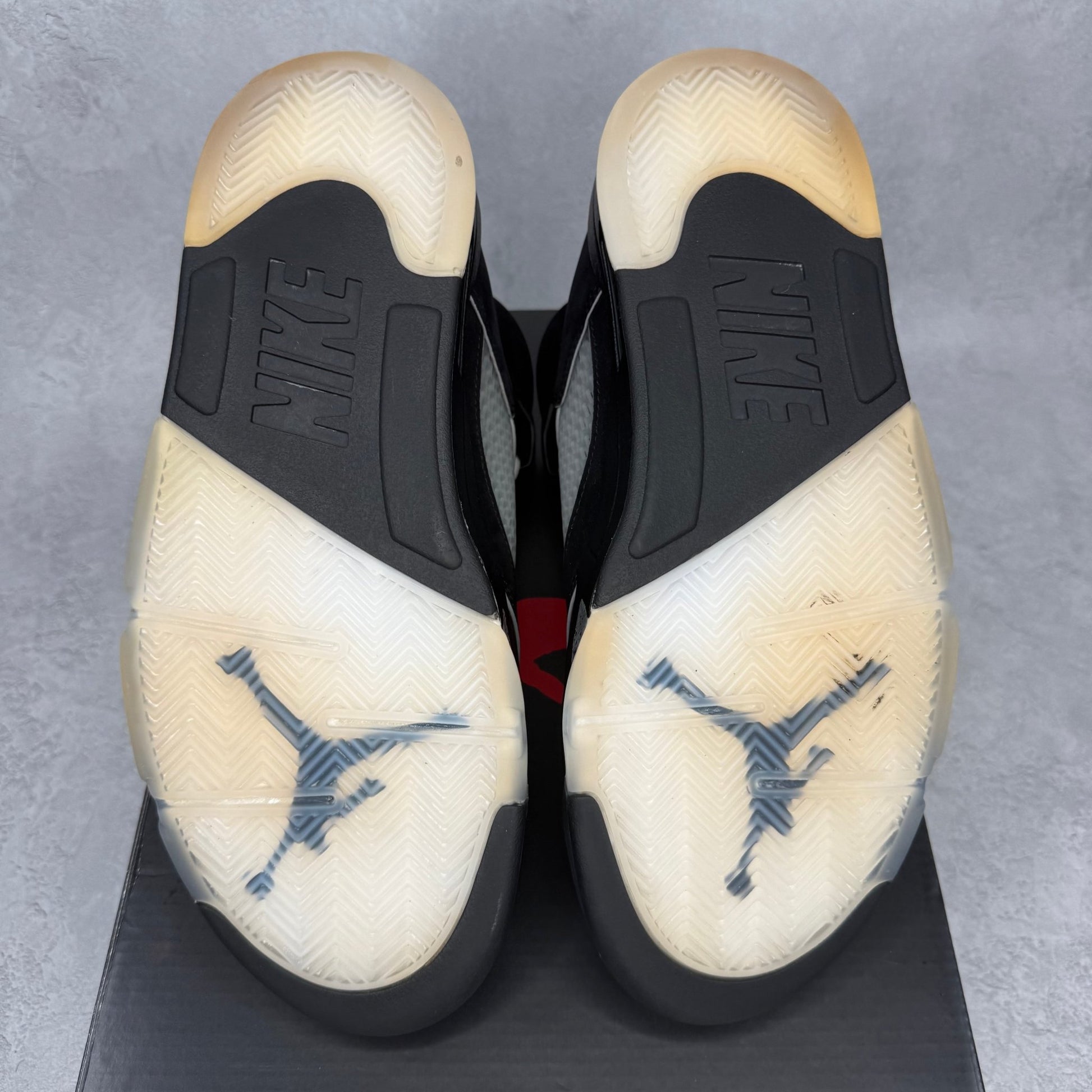 Jordan 5 Retro OG Black Metallic Reimagined *pre - owned* SIZE 9.5 - Kicks Collective PA - Jordan - HF3975 - 001 - Men's Shoes - 9.5M/11W - Pre - Owned