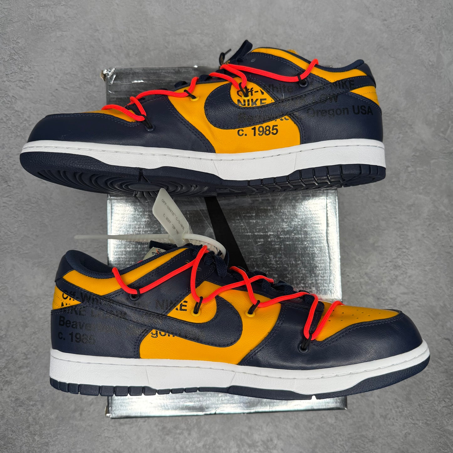 Nike Dunk Low Off-White University Gold