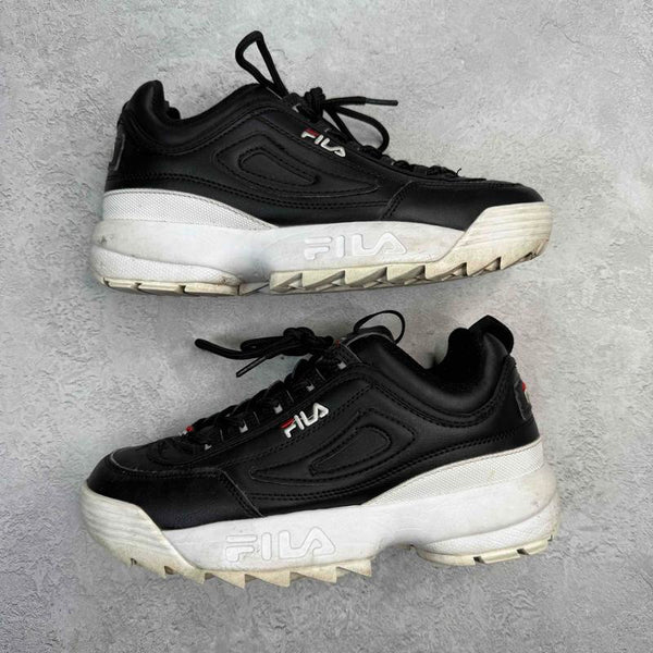 Fila Disruptor II Premium Black *pre-owned* SIZE 6.5Y