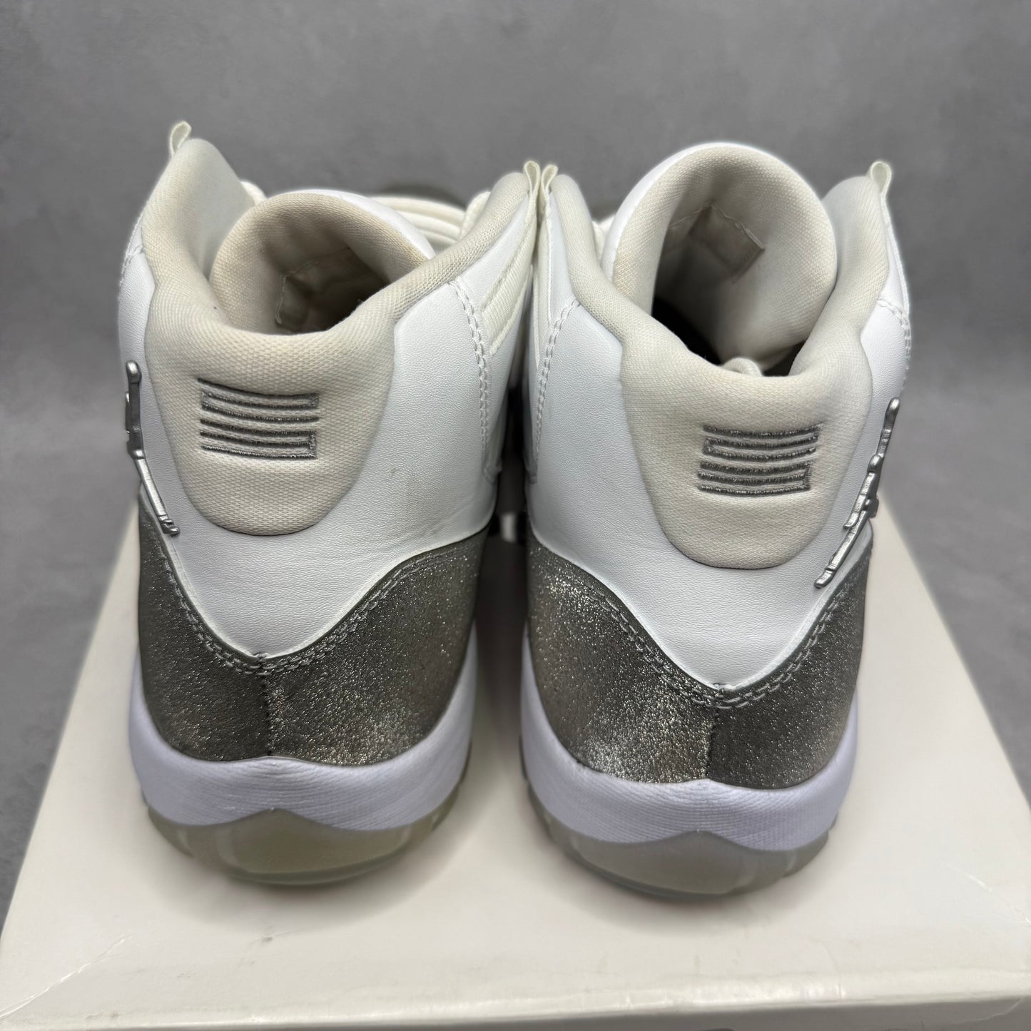 Jordan 11 Retro White Metallic Silver (Women's) *pre-owned* SIZE 12W