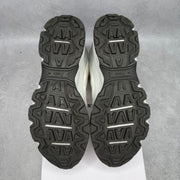 ASICS Gel-Venture 6 Shield Hidden NY *pre-owned* SIZE 10