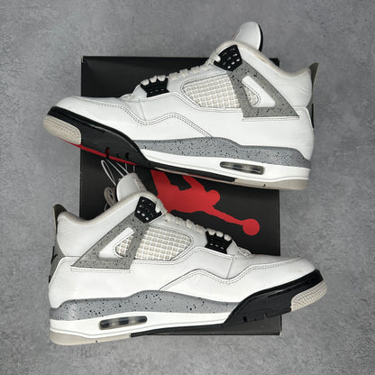 Jordan 4 Retro White Cement (2025) *pre-owned* SIZE 9