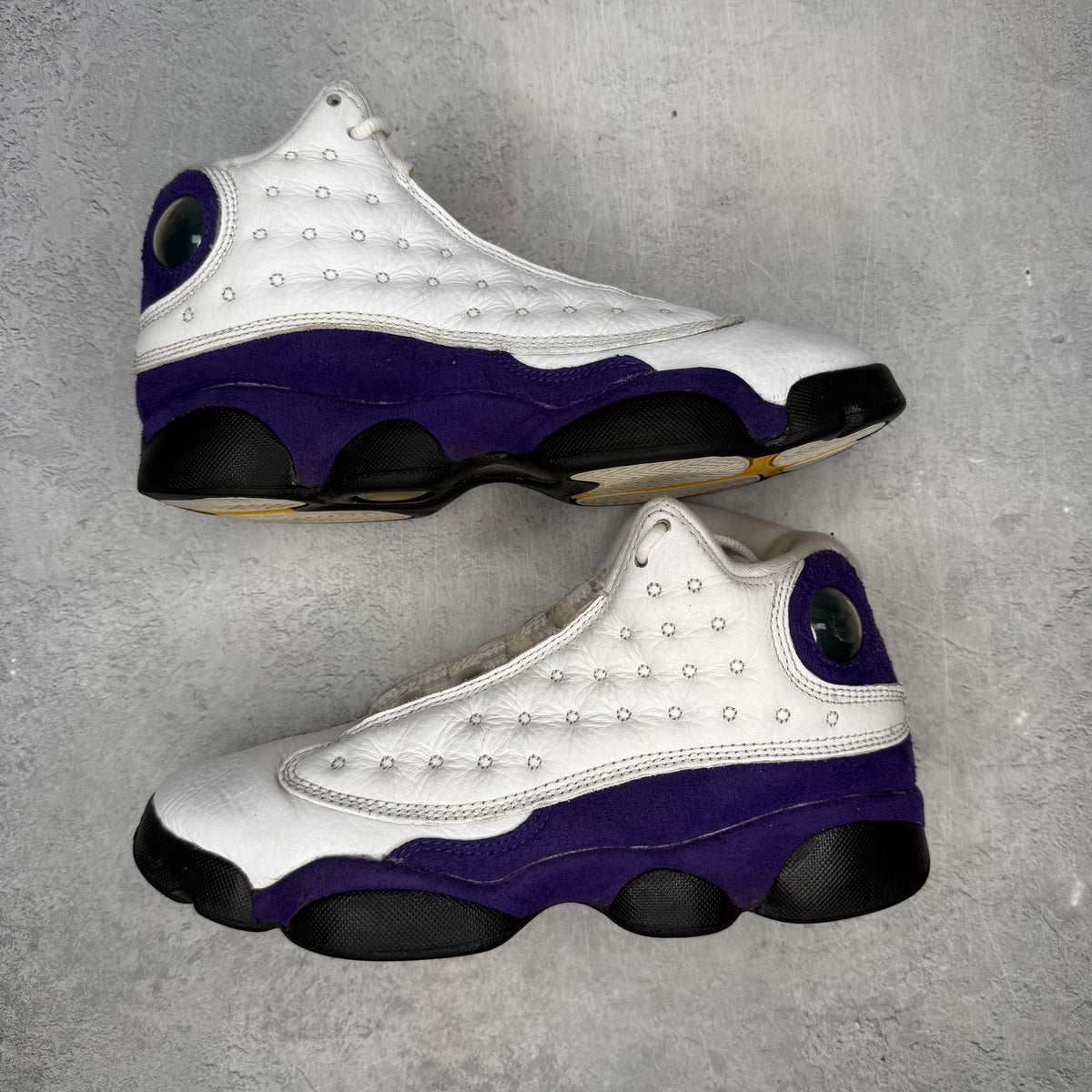 Jordan 13 Retro Lakers (GS) *pre-owned* SIZE 5.5Y