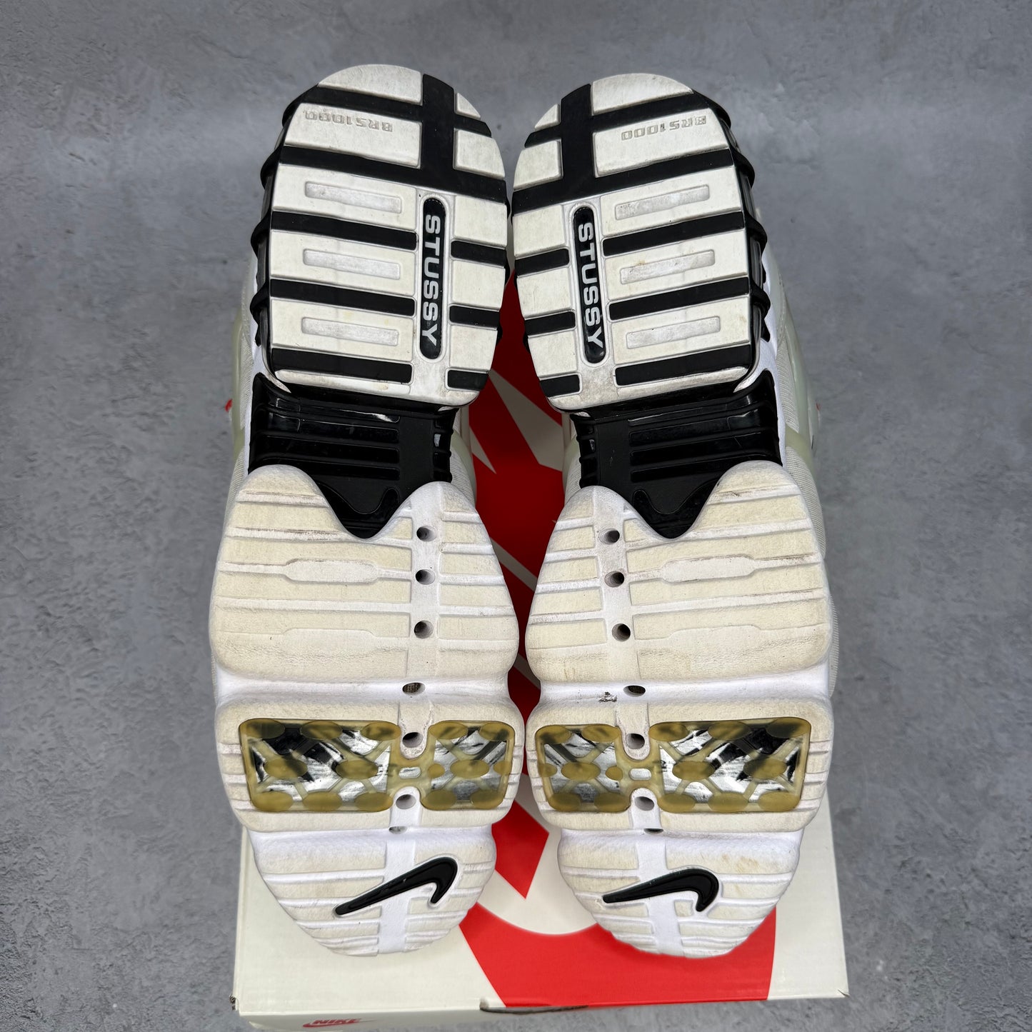 Nike Air Kukini Spiridon Cage 2 Stussy White *pre-owned* SIZE 12