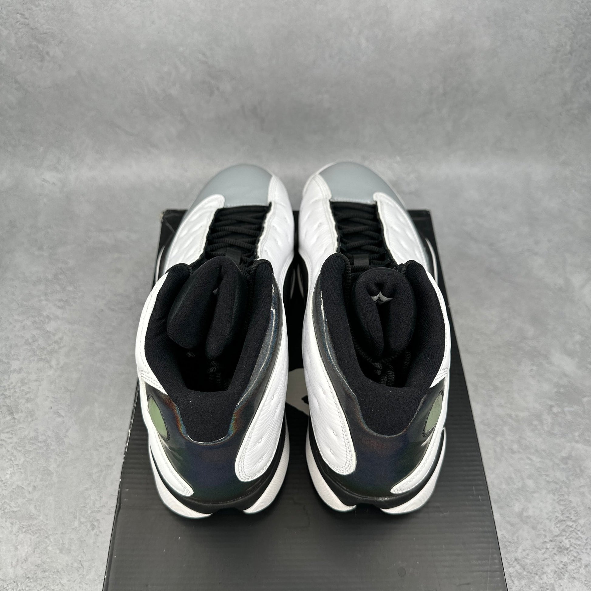 Jordan 13 Retro Barons Hologram *pre - owned* SIZE 11 - Kicks Collective PA - Jordan - 414571-115 - Men's Shoes - 11M/12.5W - Pre - Owned