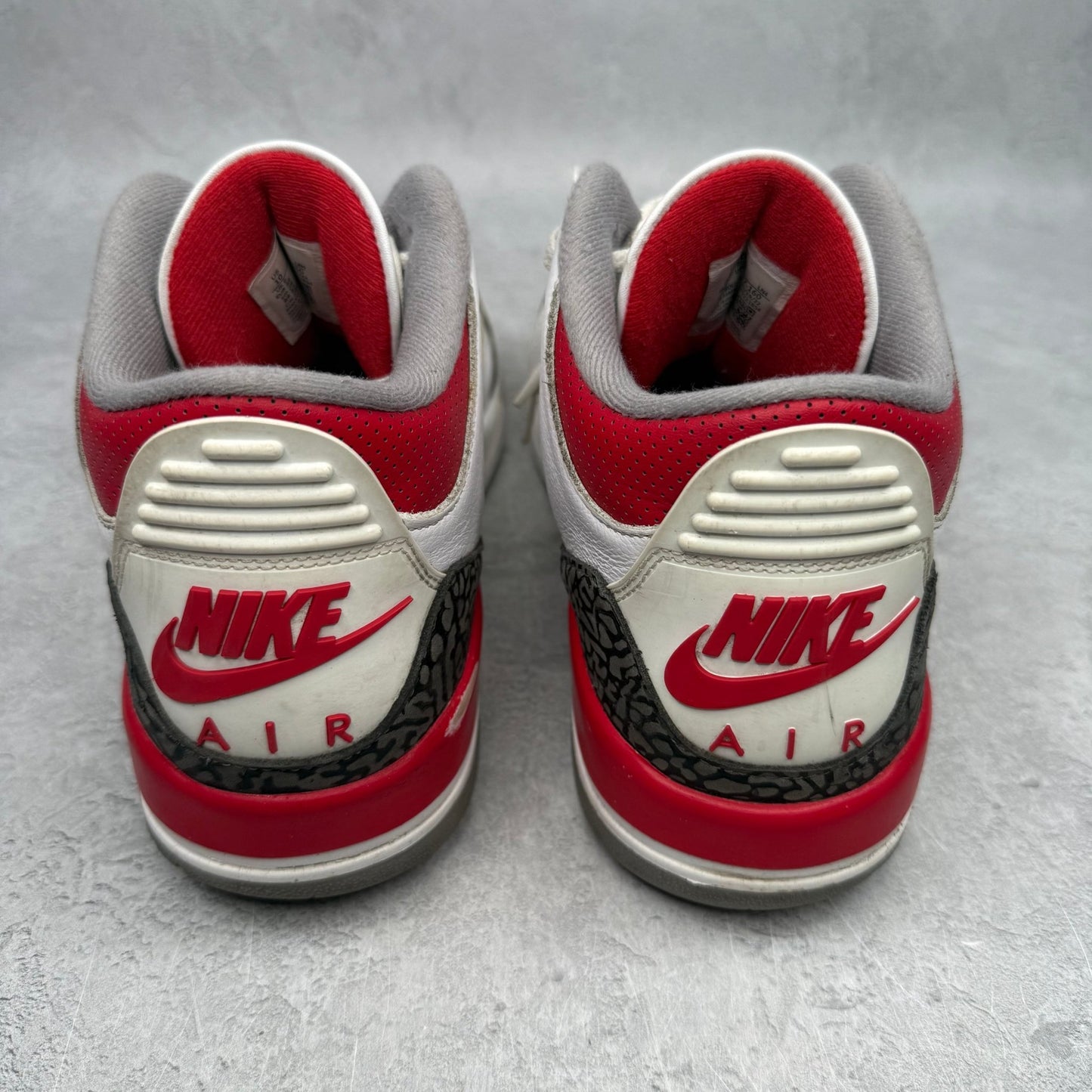 Jordan 3 Retro Fire Red (2022) *pre - owned* SIZE 10 - Kicks Collective PA - Jordan - DN3707-160 - Men's Shoes - 10M/11.5W - Pre - Owned - No Box