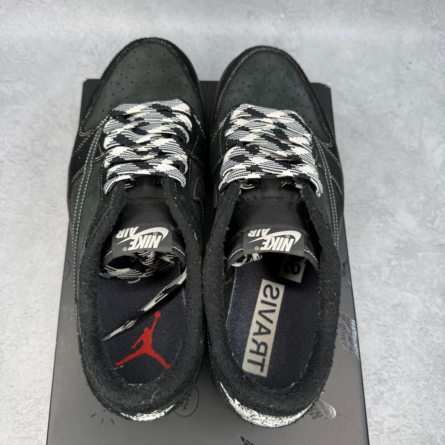 Jordan 1 Retro Low OG SP Travis Scott Black Phantom *pre-owned* SIZE 13